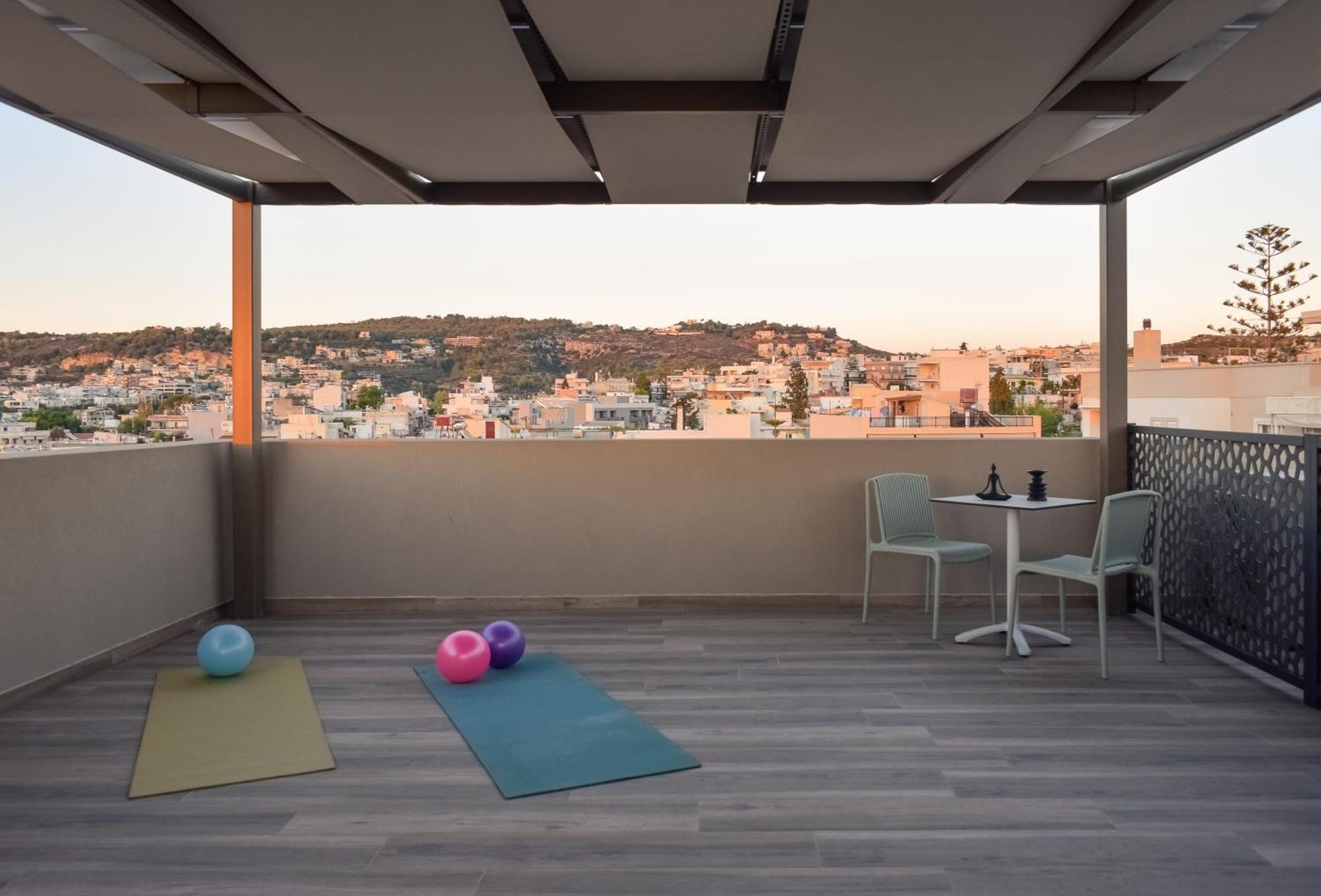 Chania Elegance Suites Chrissi Akti Chania Exterior foto