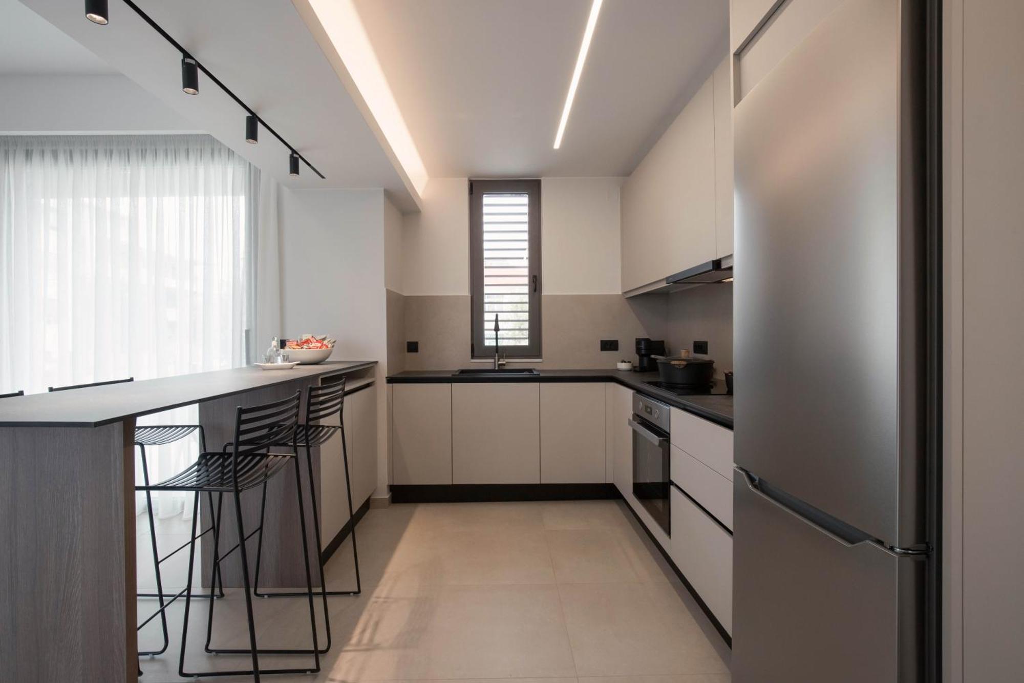 Chania Elegance Suites Chrissi Akti Chania Exterior foto